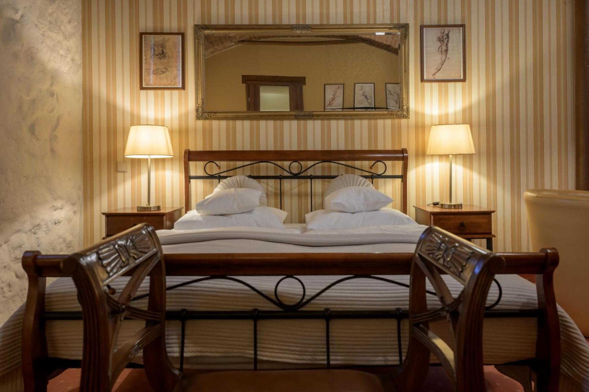 Zabi Dwor - Hotel - Restauracja - Spa Zelená Hora Exteriér fotografie